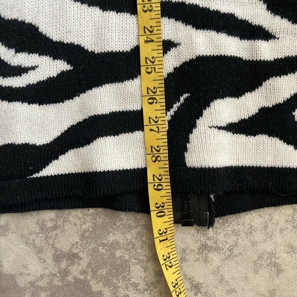 Diane von Furstenberg Zebra Print full Zip Mid Length cardigan sweater medium - Picture 8 of 11